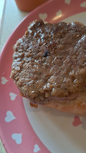 VFW สเต็กเฮ้าส์ - การบริการอาหารและที่พัก