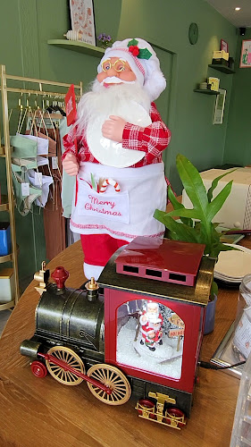 Fisherman Way Business Garden, Leikki Neighbourhood Cafe 5/45, ตำบล ราไวย์ Muang, ภูเก็ต 83130