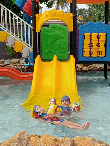 Kindee Pizzeria & Steak House