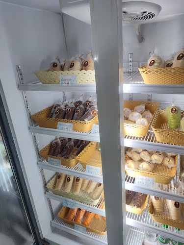 Comentarii opinii despre ร้านขนมบ้านครีมฮอร์น