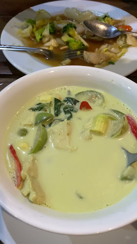 Ruay wai Kitchen ครัวรวยไว - อำเภอเมืองภูเก็ต