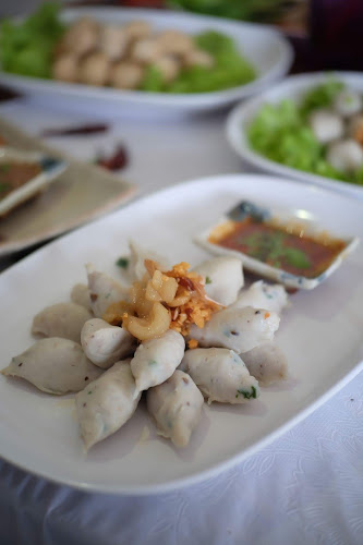 Comentarii opinii despre ตุ้ย ลูกชิ้นปลา-ขอนแก่น