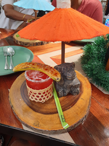 Three Monkeys Restaurant - อำเภอเมืองภูเก็ต