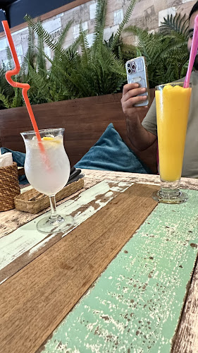 Jasmin's Café - การบริการอาหารและที่พัก