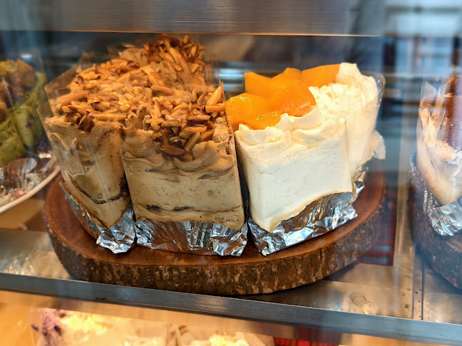 608 ถ. ราชมรรคา ตำบลสนามจันทร์ อำเภอเมืองนครปฐม นครปฐม 73000