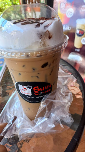 ร้าน ชิน กาแฟสด - การบริการอาหารและที่พัก