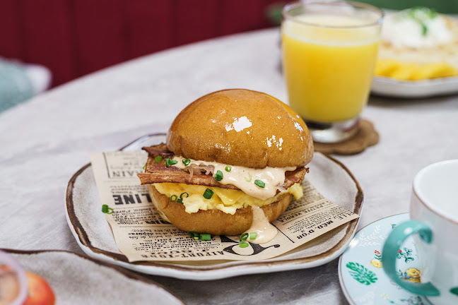 Cafe Delight Phuket Old Town - การบริการอาหารและที่พัก