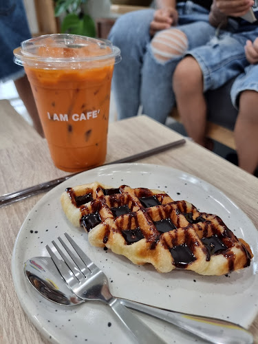 I am cafe สุรนารีวิลล์บ้านเกาะ - การบริการอาหารและที่พัก