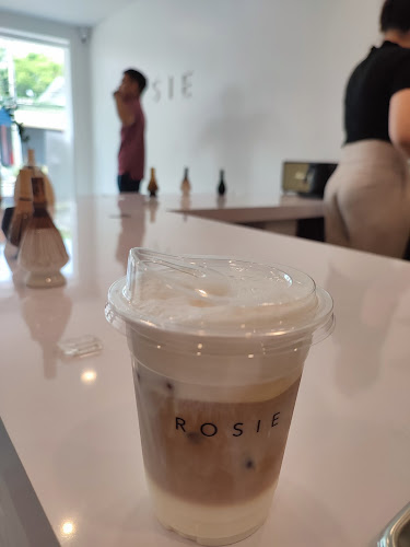 Comentarii opinii despre ROSIE.nak