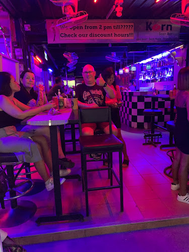 Opinii despre Korn Beer Bar กร เบียร์บาร์ în อำเภอบางละมุง - การบริการอาหารและที่พัก