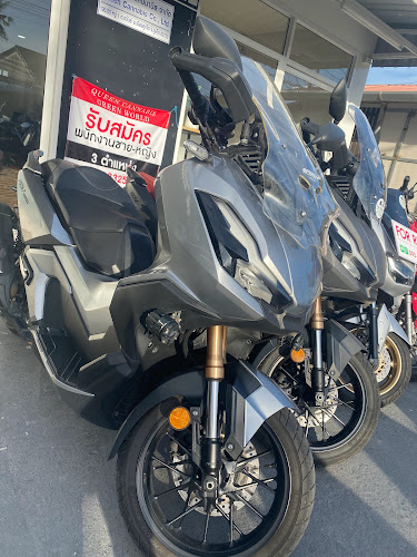 Comentarii opinii despre Two Wheels coffee & Scooter for rent