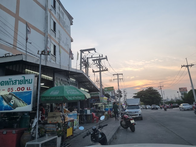 ร้านราดหน้ายอดผักสายไหมคลอง2ธัญบุรี - อำเภอคลองหลวง