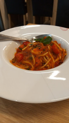 Opinii despre สกูซี่ Wood-Fired Pizza เซ็นทรัลแจ้งวัฒนะ în อำเภอปากเกร็ด - การบริการอาหารและที่พัก