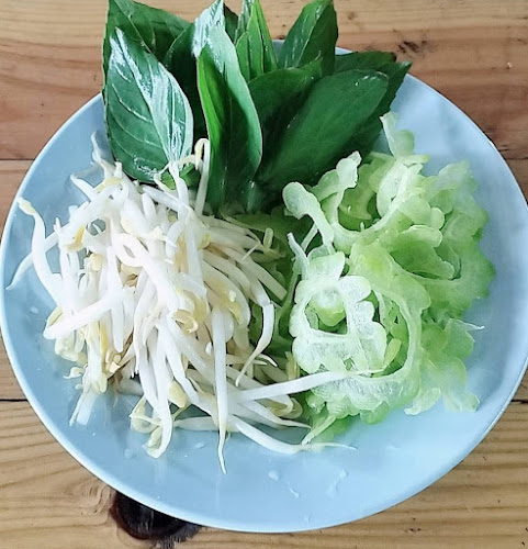 Comentarii opinii despre เจ๊หมวยก๋วยเตี๋ยวไก่มะระบุฟเฟ่ต์