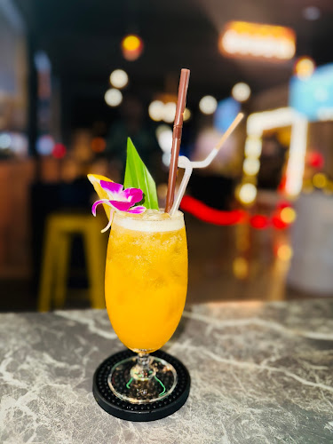 Samui Beer สมุยเบียร์ บาร์แอนด์เรสเตอรองท์ เกาะสมุย - การบริการอาหารและที่พัก