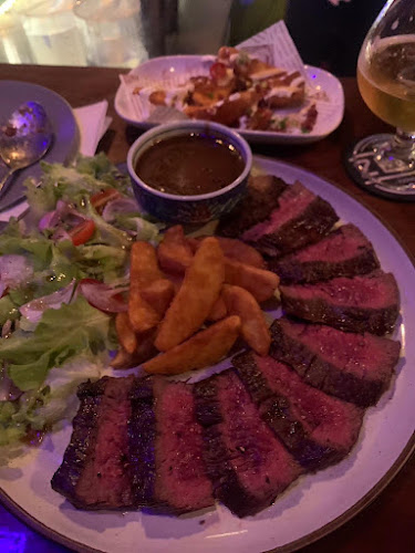 Opinii despre SMAZ Bistro สมาส บิสโทร în อำเภอเมืองนครราชสีมา - การบริการอาหารและที่พัก