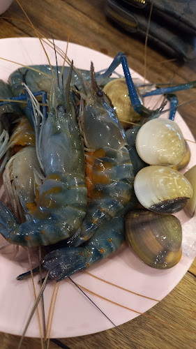 Opinii despre ร้านร่มโพธิ์ în อำเภอบางละมุง - การบริการอาหารและที่พัก