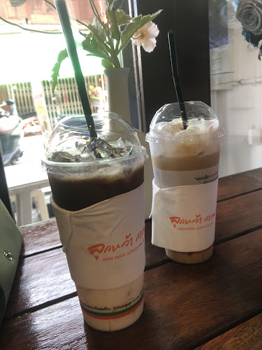Opinii despre ลูกหว้ากาแฟ ณ ยมจินดา (Lukwah Coffee) în อำเภอเมืองระยอง - การบริการอาหารและที่พัก