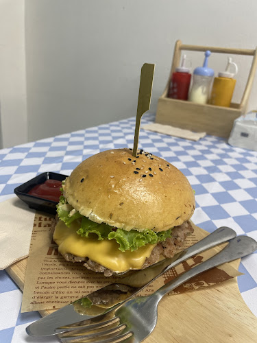 WVXW+CMH 20150 ถนน พัทยา สาย 3 เมืองพัทยา อำเภอบางละมุง ชลบุรี 20150