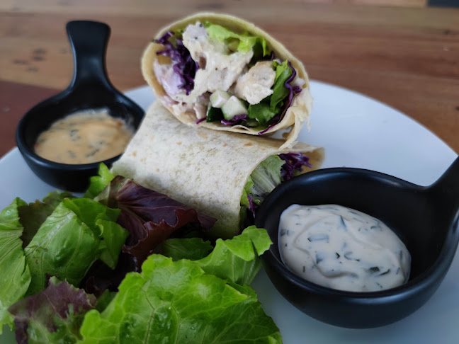 Opinii despre Tamar Bakery and Restaurant în อำเภอบางละมุง - การบริการอาหารและที่พัก