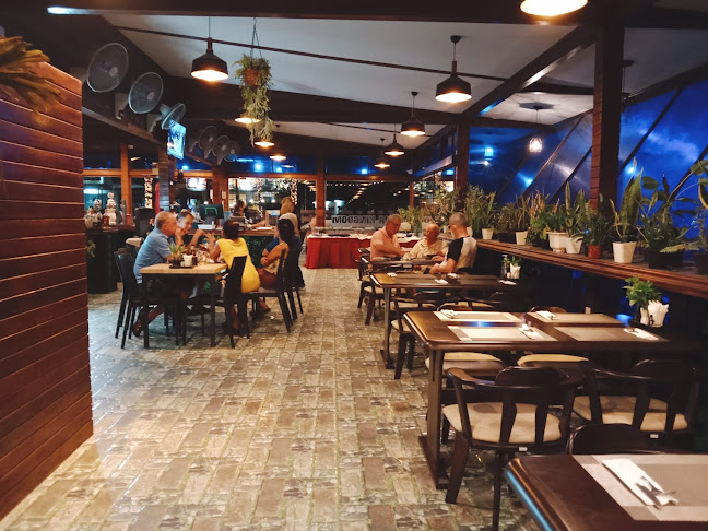 Kindee Pizzeria & Steak House