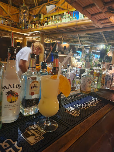 323 หาดบางเทา 11 ม.2 ตำบลเชิงทะเล อำเภอถลาง ภูเก็ต 83110