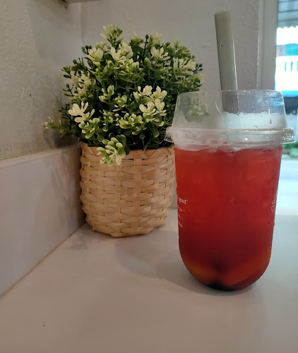 เลขที่ 10 ซอย 3 ถนน ริมคลองทุ่งรี ตำบล คอหงส์ อำเภอหาดใหญ่ สงขลา 90110