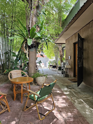 Comentarii opinii despre Saereesook ร้านกาแฟ เสรีสุข