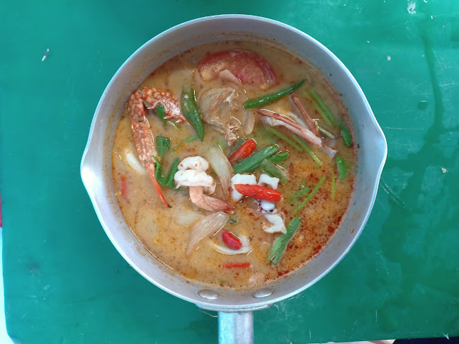 เจ้มนต์ รสแซ่บ - การบริการอาหารและที่พัก