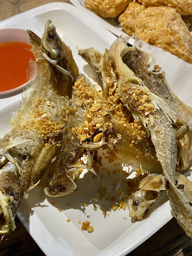 ร้านอาหารเฟื่องฟ้าปลาแม่น้ำ