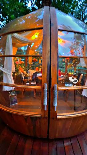 Comentarii opinii despre Three Monkeys Restaurant