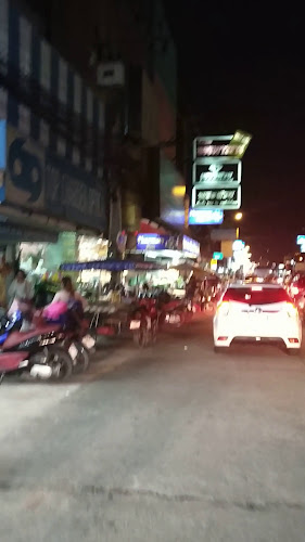 Opinii despre ตลาดโต้รุ่งแม่วิไล în อำเภอบางละมุง - การบริการอาหารและที่พัก