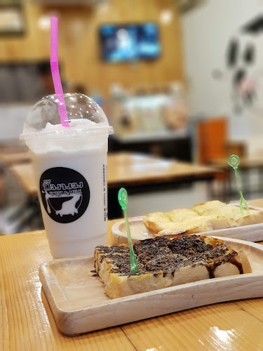 Opinii despre Milk and More. în อำเภอกระทุ่มแบน - การบริการอาหารและที่พัก