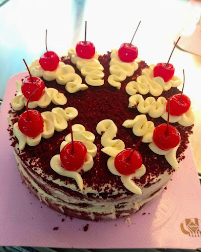 Happy Cupcake - การบริการอาหารและที่พัก