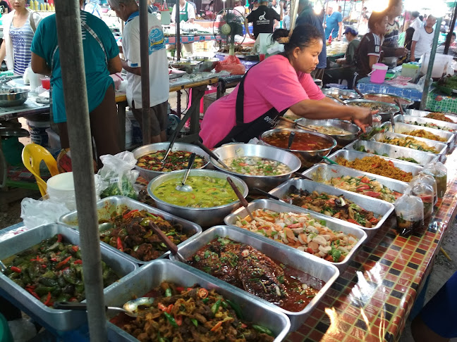 Pang Chang Market - การบริการอาหารและที่พัก