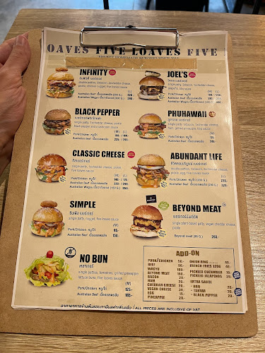 Opinii despre FIVE Loaves Burgers & Cafe’ în เมือง - การบริการอาหารและที่พัก