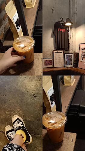 SongSarn(ส่งสาร) Coffee & Home Roaster - การบริการอาหารและที่พัก