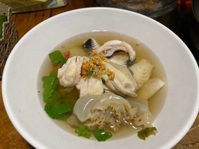 ยำ ณ.วันละยำ สาขาพัทยา by PA PA RUN - การบริการอาหารและที่พัก