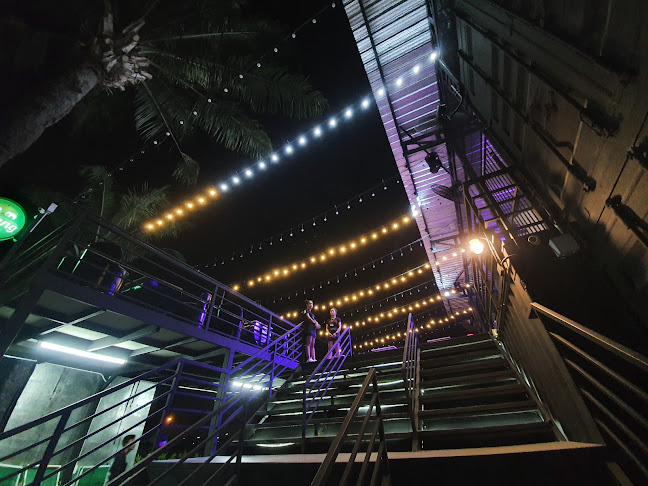 Safe Zone Bar - อำเภอบางบัวทอง