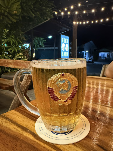 Beer Bank Rawai - การบริการอาหารและที่พัก