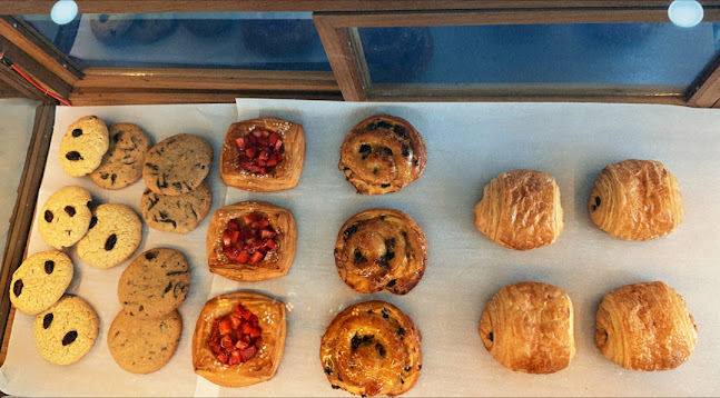 Opinii despre Bakerboi Bakery & pastry în อำเภอกะทู้ - การบริการอาหารและที่พัก