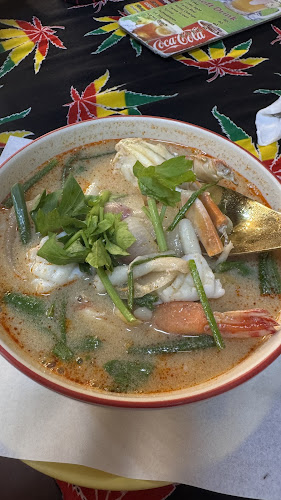 Opinii despre Blue Beach Restaurant în อำเภอเมืองภูเก็ต - การบริการอาหารและที่พัก