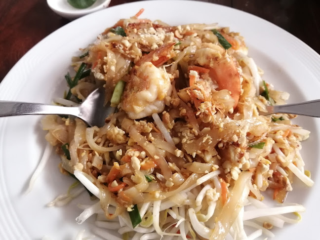 Opinii despre Red Chair în อำเภอเมืองภูเก็ต - การบริการอาหารและที่พัก