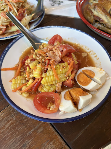 Opinii despre ตํากระเทย อุบลราชธานี Tumkratoei (Ubon Ratchathani) în อำเภอเมืองอุบลราชธานี - การบริการอาหารและที่พัก