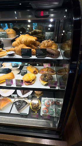 Starbucks Coffee The Avenue Pattaya - การบริการอาหารและที่พัก