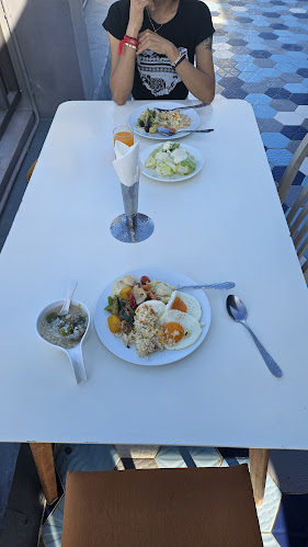 Sea Side Jomtien Beach Restaurant