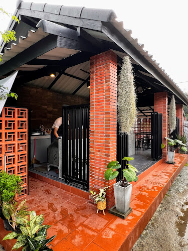 130 ถนนศรีภูวนารถใน ตำบล หาดใหญ่ อำเภอหาดใหญ่ สงขลา 90110