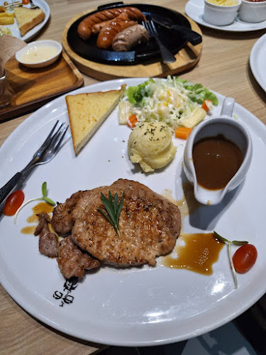 หลานตาชูหาดใหญ่ - การบริการอาหารและที่พัก