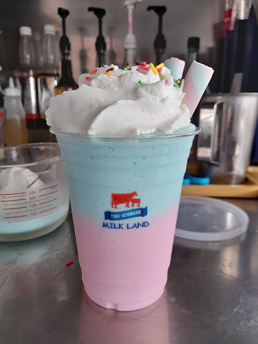 Thai-Denmark MILK LAND ปั้มบางจาก ไทรน้อย กม.15 - อำเภอบางบัวทอง