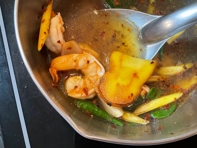 Opinii despre ร้านอาหาร และโรงเรียนสอนทำอาหารไทย ปุ้ม în อำเภอกะทู้ - การบริการอาหารและที่พัก